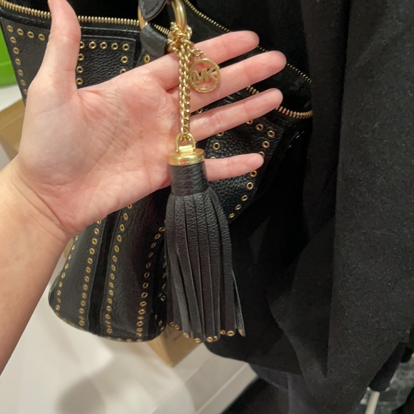 Michael Kors Crossbody - Picture 4 of 4